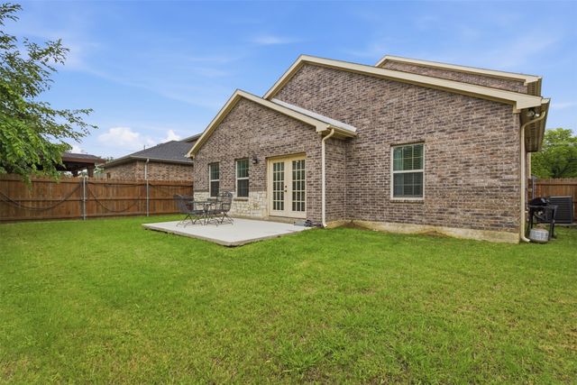 1505 Lakeview Drive, Grand Prairie, TX 75051