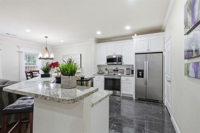 1505 Lakeview Drive, Grand Prairie, TX 75051
