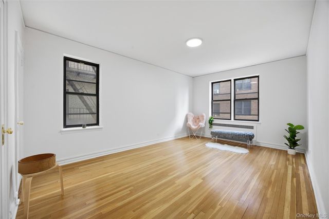 35-35 75th Street 324, Jackson Heights, NY 11372