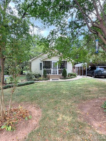 522 19th Street SW, Hickory, NC 28602