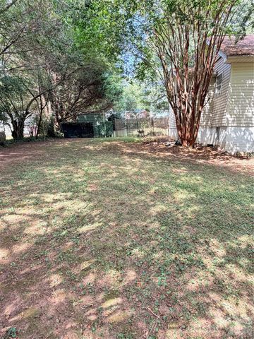 522 19th Street SW, Hickory, NC 28602