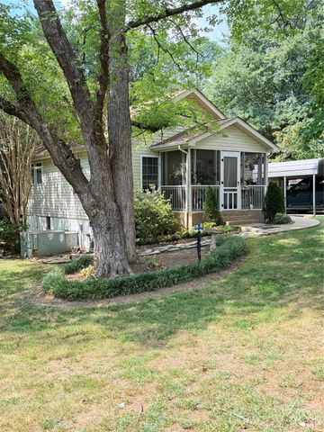 522 19th Street SW, Hickory, NC 28602