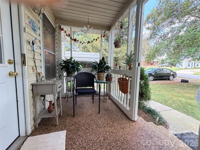 522 19th Street SW, Hickory, NC 28602