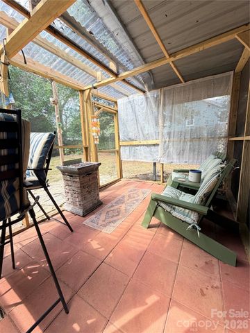 522 19th Street SW, Hickory, NC 28602