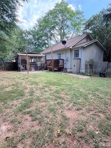 522 19th Street SW, Hickory, NC 28602