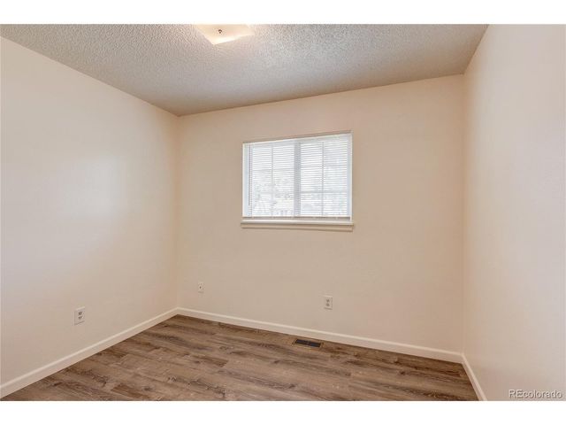 751 S Moline St, Aurora, CO 80012