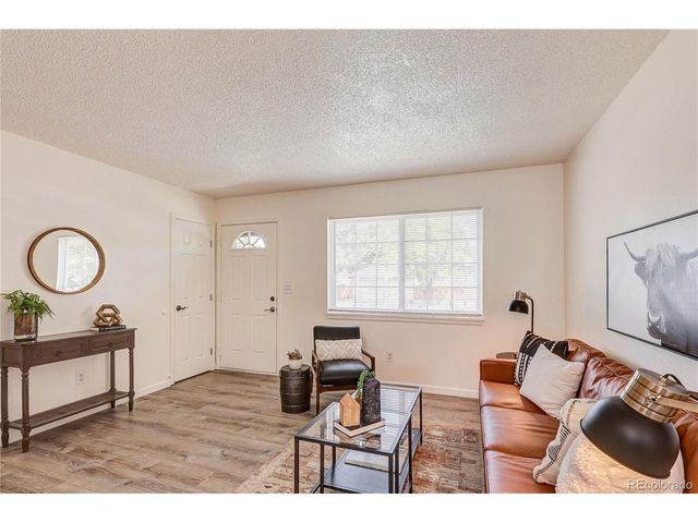 751 S Moline St, Aurora, CO 80012