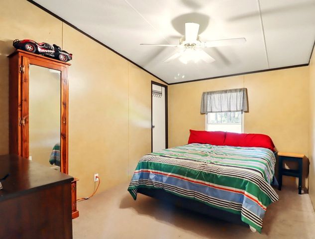 112 Melody Dr, Gladewater, TX 75647