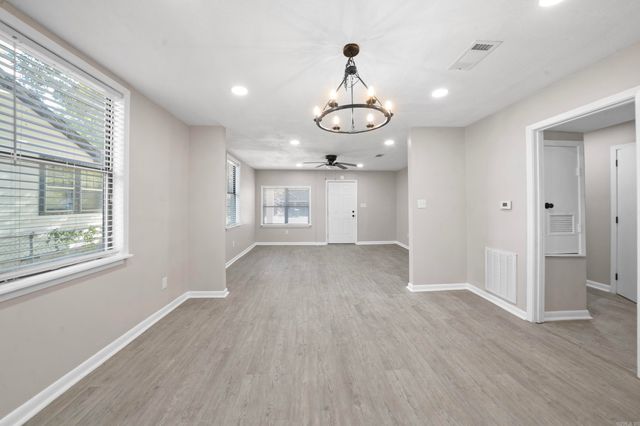 2118 S Pine Street, Little Rock, AR 72204