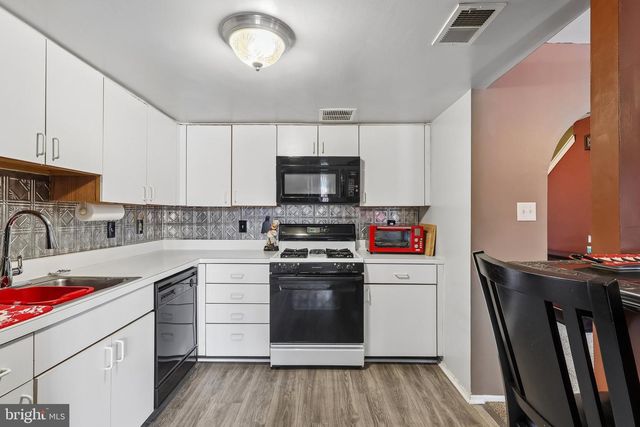 4449 ERNIE DAVIS CIR, Philadelphia, PA 19154