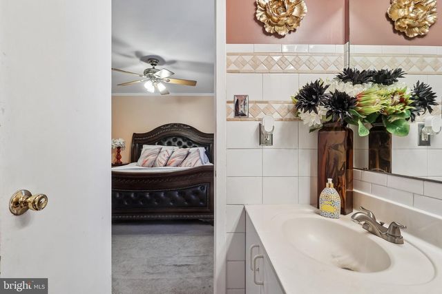 4449 ERNIE DAVIS CIR, Philadelphia, PA 19154