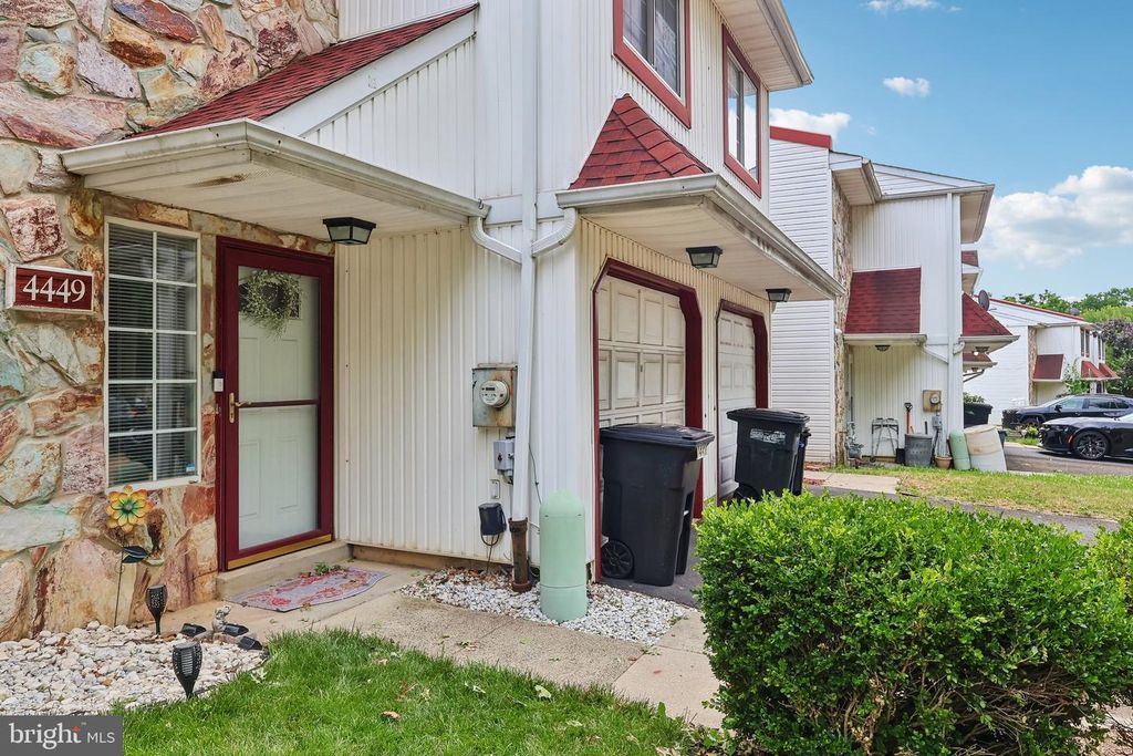 4449 ERNIE DAVIS CIR, Philadelphia, PA 19154