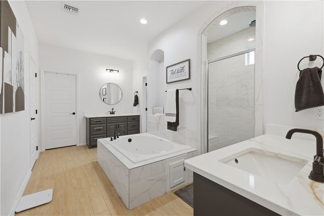 105 Sapphire St, Portland, TX 78374