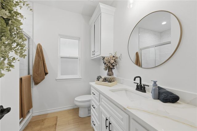 105 Sapphire St, Portland, TX 78374