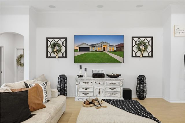 105 Sapphire St, Portland, TX 78374