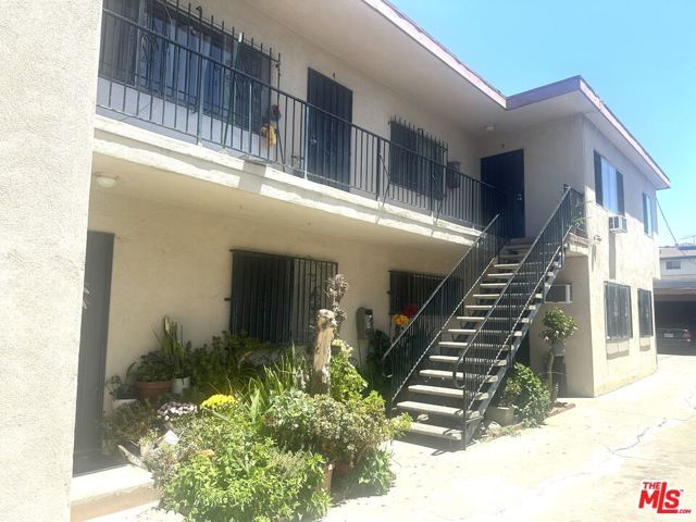 1138 Fedora Street, Los Angeles, CA 90006