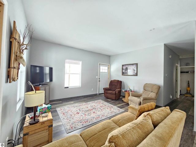 2354 Newman Road, Lake City, MI 49651