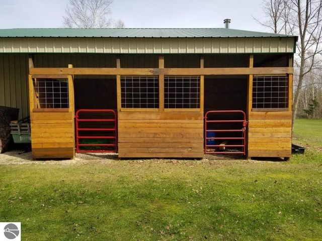 2354 Newman Road, Lake City, MI 49651