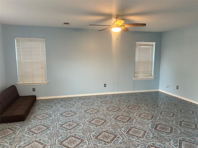 8340 Folkstone Lane, Houston, TX 77075