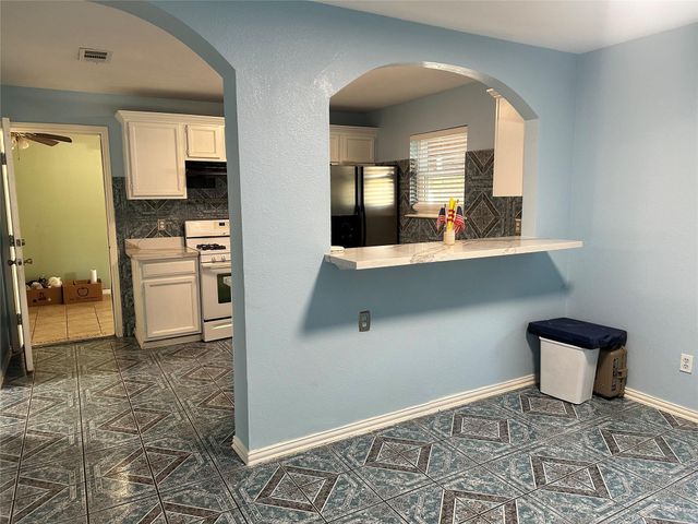 8340 Folkstone Lane, Houston, TX 77075