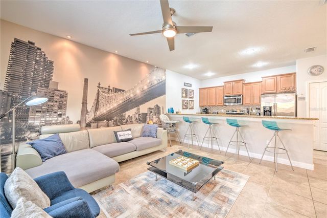 8961 BISMARCK PALM RD, Kissimmee, FL 34747