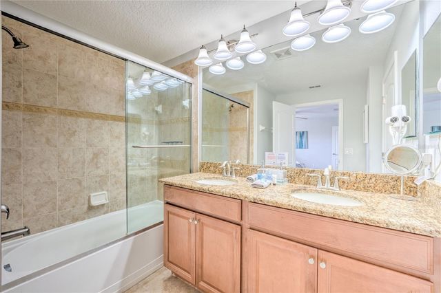 8961 BISMARCK PALM RD, Kissimmee, FL 34747