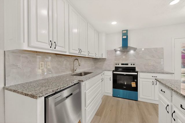 700 Via Barcelona, Mesquite, TX 75150