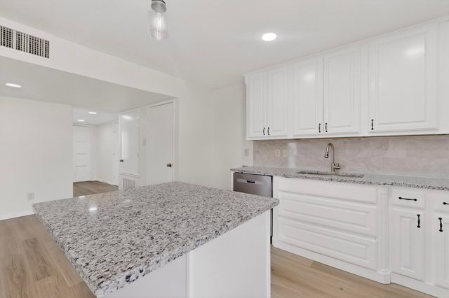 700 Via Barcelona, Mesquite, TX 75150