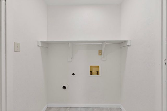 700 Via Barcelona, Mesquite, TX 75150