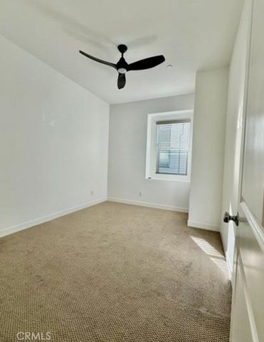 27410 Merlin, Valencia, CA 91381