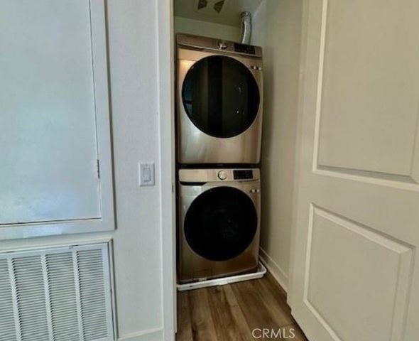 27410 Merlin, Valencia, CA 91381