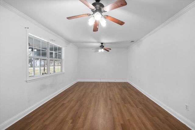 209 Lone Star Road, Trinidad, TX 75163