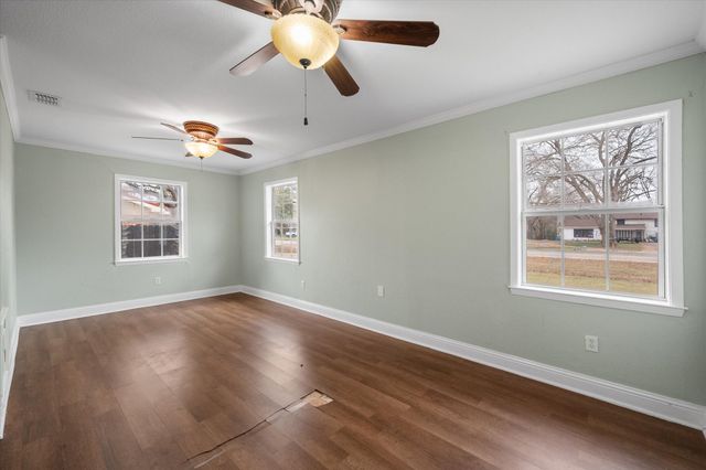 209 Lone Star Road, Trinidad, TX 75163