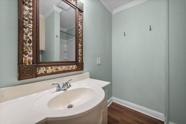 209 Lone Star Road, Trinidad, TX 75163