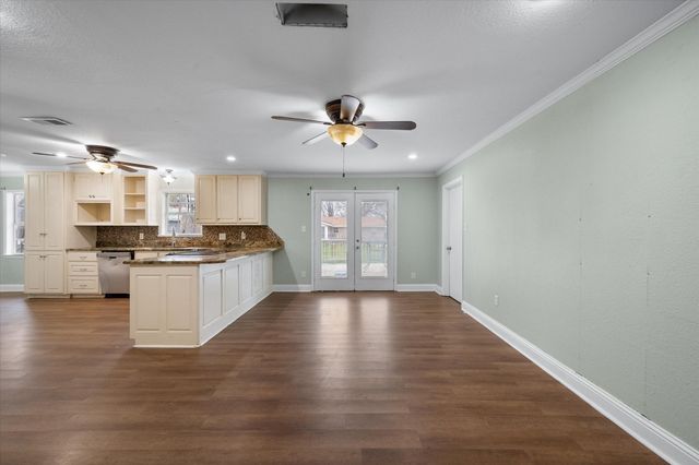 209 Lone Star Road, Trinidad, TX 75163