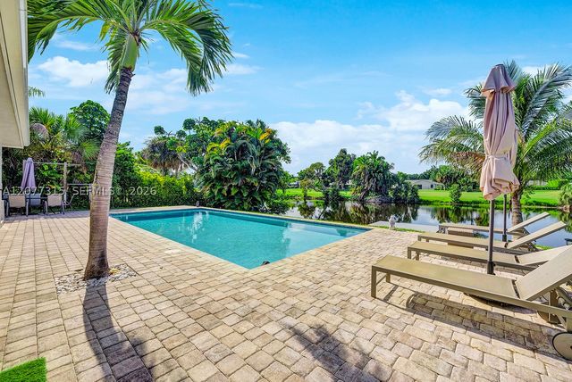 3324 Lakeview Blvd, Delray Beach, FL 33445
