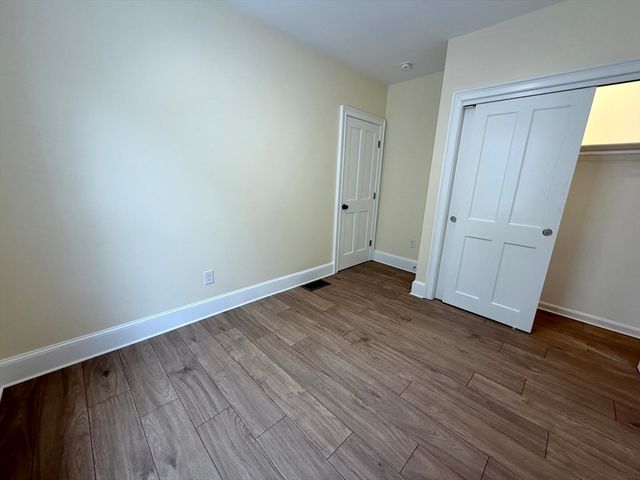 67 Jewett St 1, Newton, MA 02458