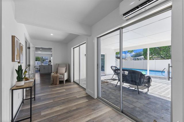 4902 STOLLS AVENUE, Tampa, FL 33615