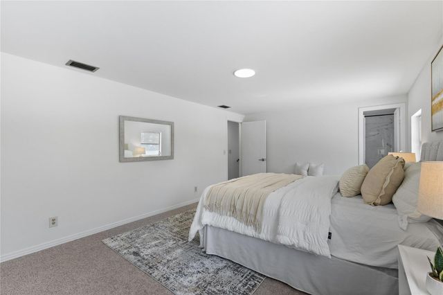 4902 STOLLS AVENUE, Tampa, FL 33615