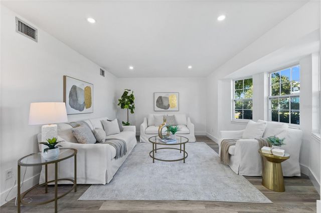 4902 STOLLS AVENUE, Tampa, FL 33615