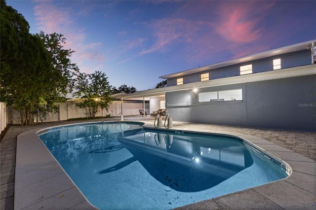 4902 STOLLS AVENUE, Tampa, FL 33615