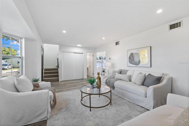 4902 STOLLS AVENUE, Tampa, FL 33615