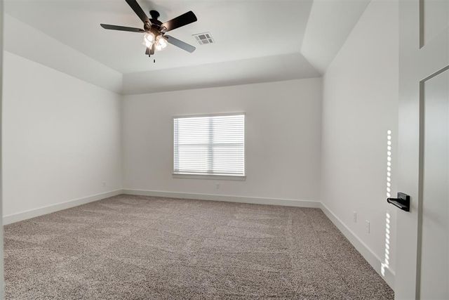 16105 Navarra Way, Oklahoma City, OK 73170