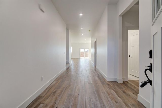 16105 Navarra Way, Oklahoma City, OK 73170