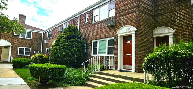 224-20 Kingsbury Avenue B, Oakland Gardens, NY 11364