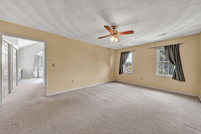 341 Sommersby LN, Troutville, VA 24175