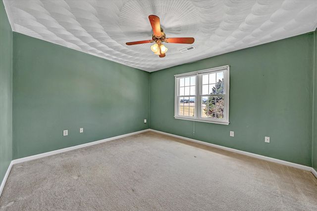 341 Sommersby LN, Troutville, VA 24175