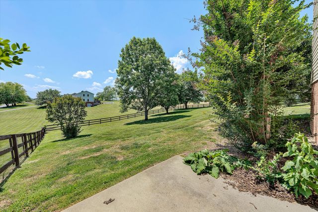 341 Sommersby LN, Troutville, VA 24175