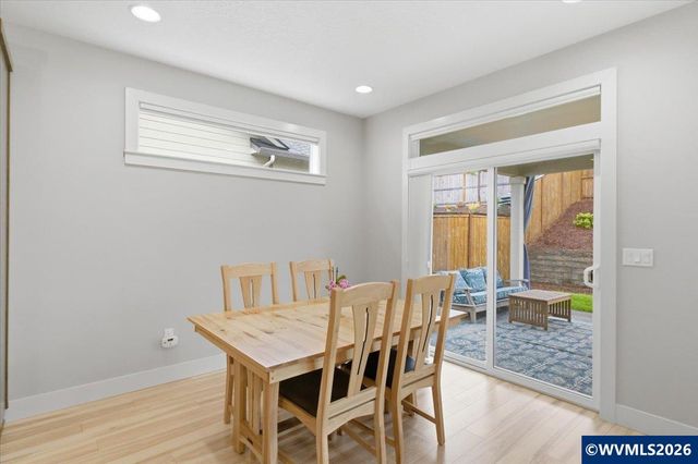 5963 Evangelista St S, Salem, OR 97306