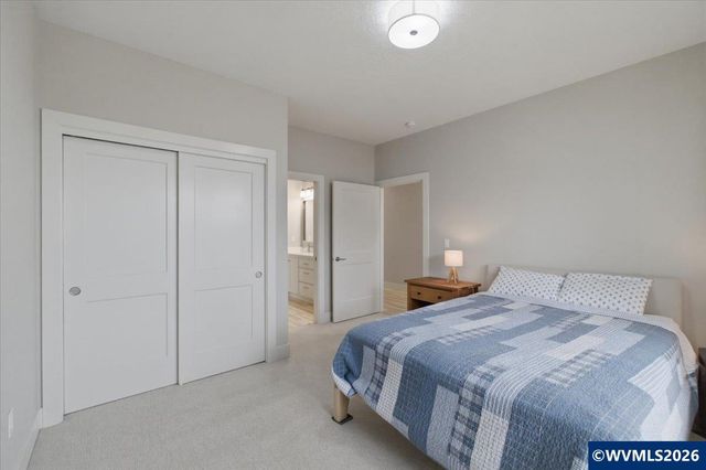 5963 Evangelista St S, Salem, OR 97306
